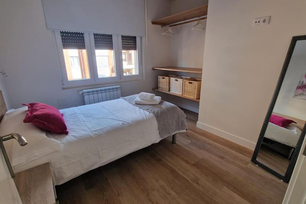 Apartamento Aires De Tineo 奥维耶多 外观 照片
