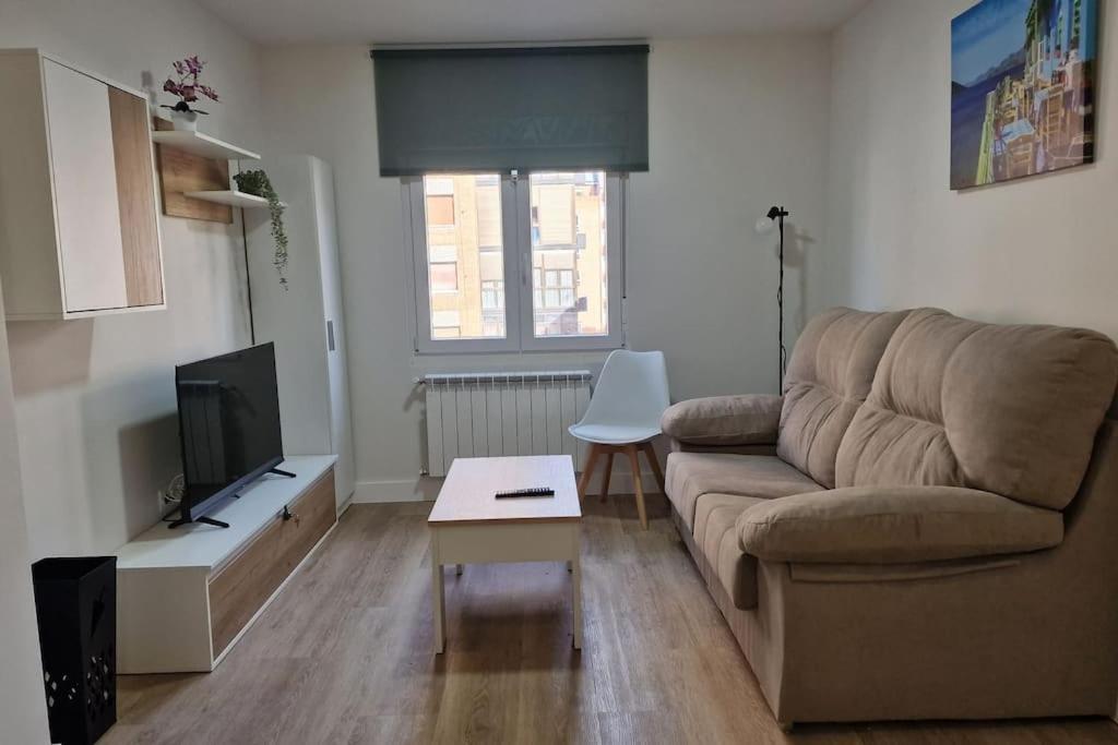 Apartamento Aires De Tineo 奥维耶多 外观 照片